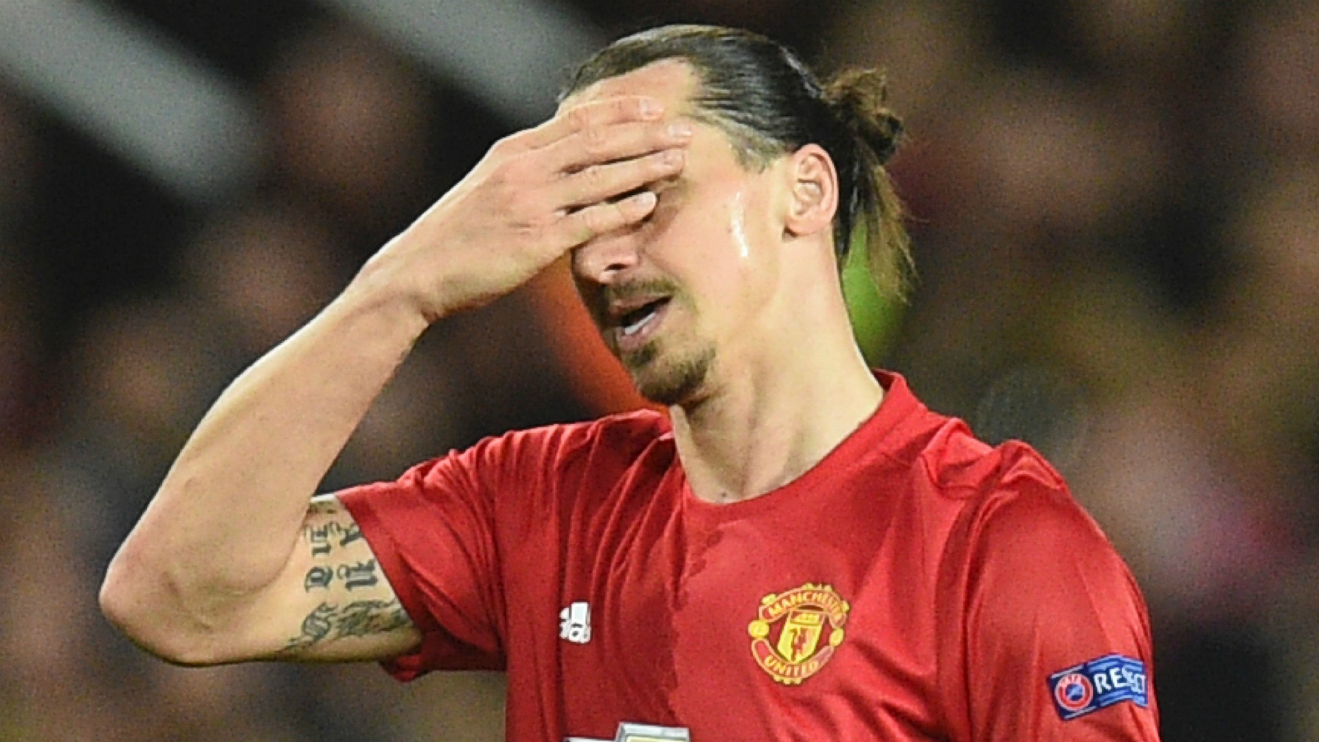 ibrahimovic man utd shirt sales